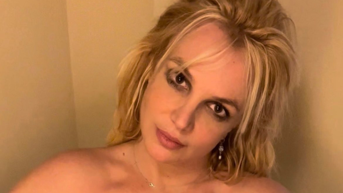 Britney Spears Takes a Sly Dig at Instagram As She Crops Her Bare Body Out  of Her Latest Post (View Pic) | 🎥 LatestLY