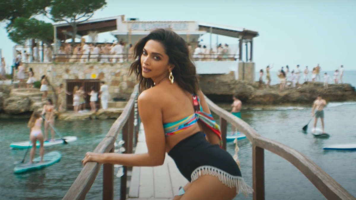 Deepika Downlod Xxx - Deepika Padukone XXX-Tra Hot Photos From Pathaan Song 'Besharam Rang' for  Free Download Online: Check Out Sexy Looks of Deepika in SRK's Spy Thriller  Movie | ðŸ‘— LatestLY