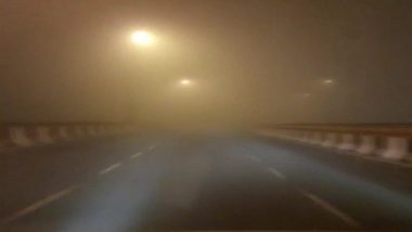 Delhi Weather Update on December 27: Delhiites Wake Up to Dense Fog as Cold Wave Continues in National Capital (See Pics)