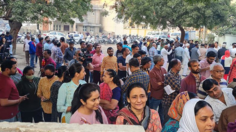 Gujarat Assembly Elections 2022 Phase 1 Polling: 34.48% Voter Turnout Recorded Till 1 AM in Vidhan Sabha Polls; Tapi Records Highest Turnout