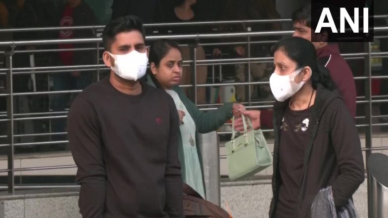 COVID-19: Passengers Arriving at Delhi’s IGI Airport Seen Wearing Face Masks After Centre Issues Coronavirus Guidelines (See Pics)