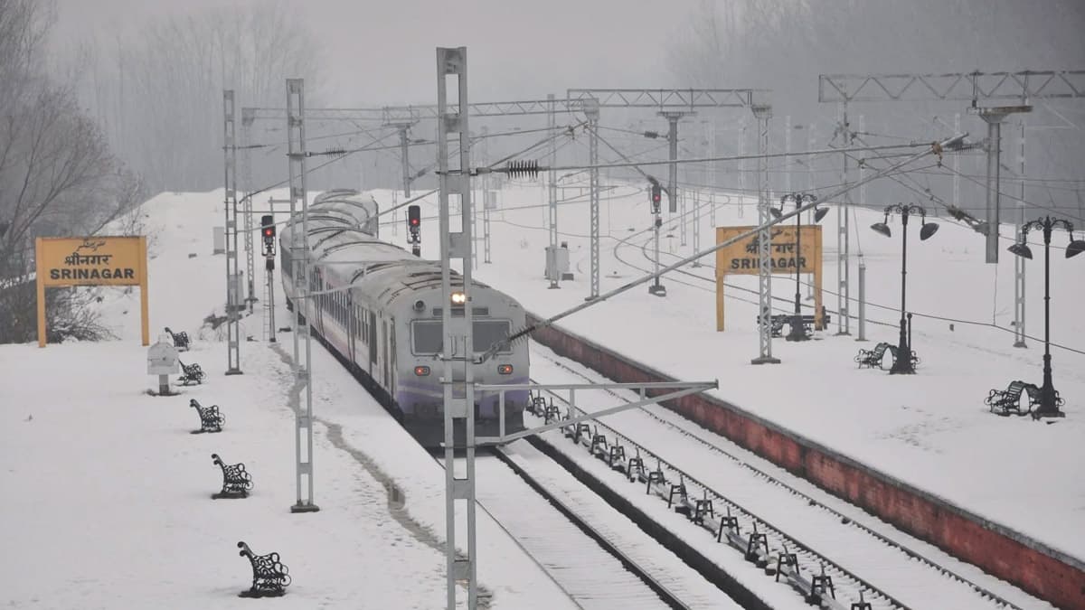 Indian Railways conducts test run of its longest freight train