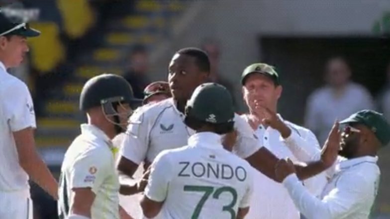 Kagiso Rabada Mistakenly High Fives Temba Bavuma In The Face While Celebrating, Watch Video Of Funny Incident During AUS vs SA 1st Test 2022