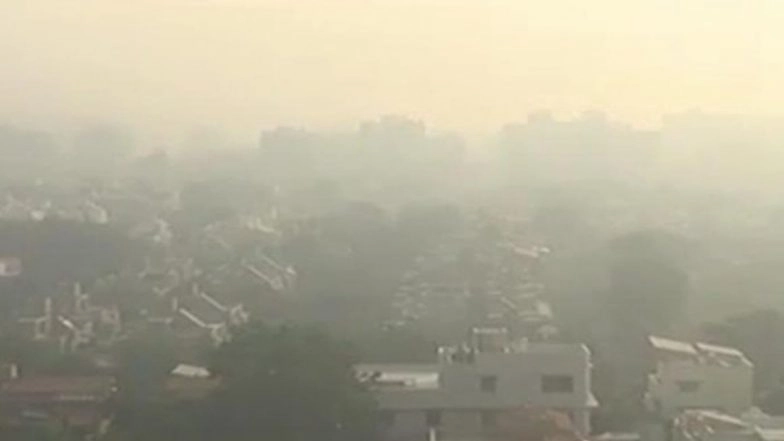 Pollution in Mumbai: G-20 Sherpa Amitabh Kant Identifies Oil Refineries, Garbage Burning as Key Factors