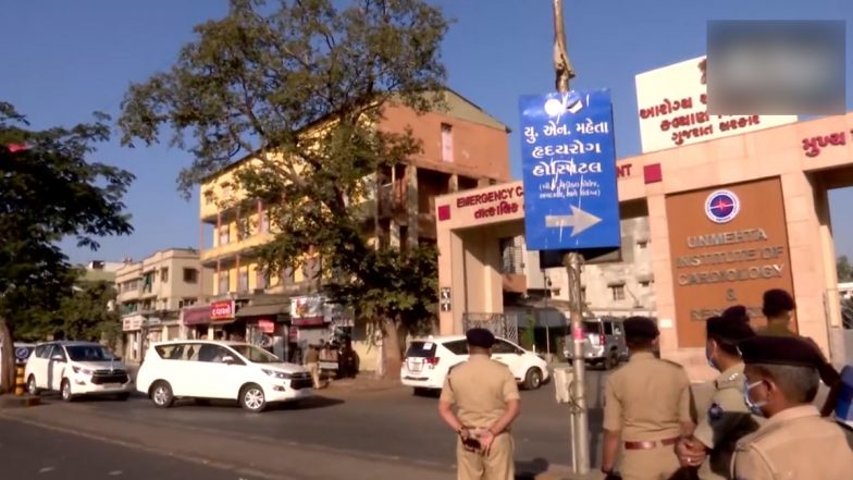 Heeraben Modi Hospitalised: PM Narendra Modi Arrives at UN Mehta Hospital in Ahmedabad To Meet His Mother (Watch Video)