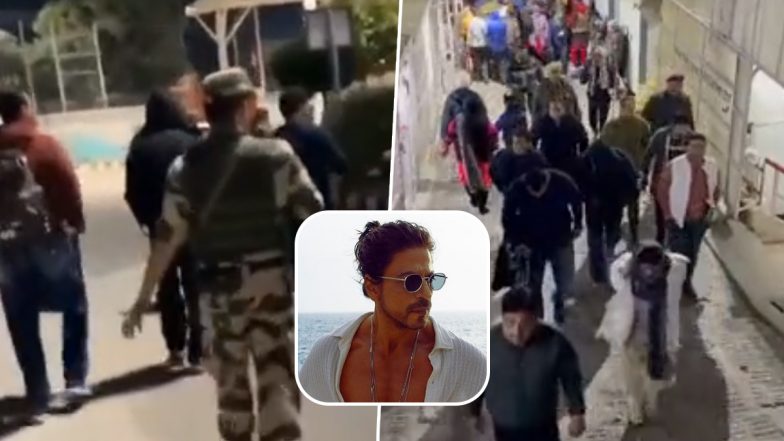 Shah Rukh Khan Visits Vaishno Devi, Video of Pathaan Star Walking Towards the Holy Shrine Goes Viral – WATCH