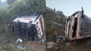 Uttar Pradesh Accident: Bus Falls Into Ditch Near Lucknow-Agra Expressway; Six People Dead, 21 Injured