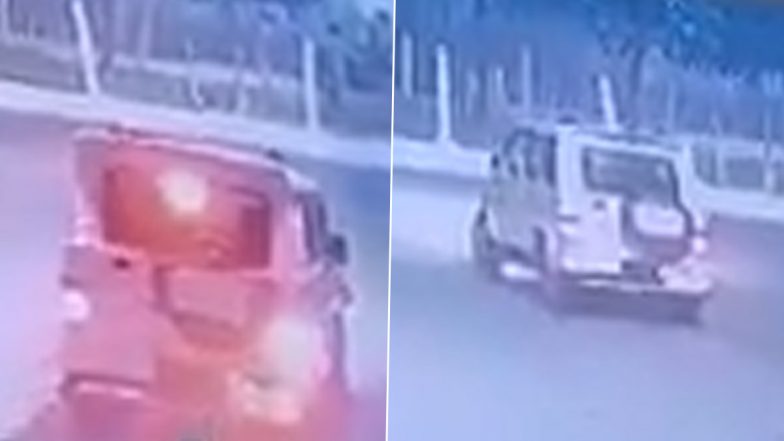 UP Shocker: Miscreants Ram Speeding Car Into Metal Gate, Break It in Greater Noida; Probe Launched (Watch Video)