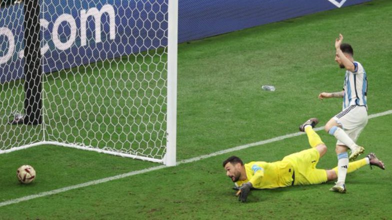 Lionel Messi Goal Video: Watch LM10 Hand Argentina Lead Against France in FIFA World Cup 2022 Final