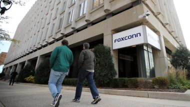 iPhone Manufacturer Foxconn Aims To Retain Workers, Offers $718 Subsidy to Employees in China Factory