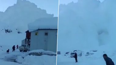 Jammu and Kashmir: Two Avalanches Simultaneously Hit Sarbal Colony in Sonamarg, No Casualties Reported (Watch Video)