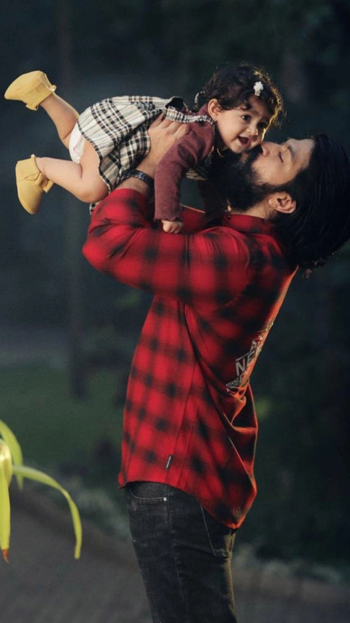 Yash Birthday Special: KGF Star Is a Family Man and Here's Proof!