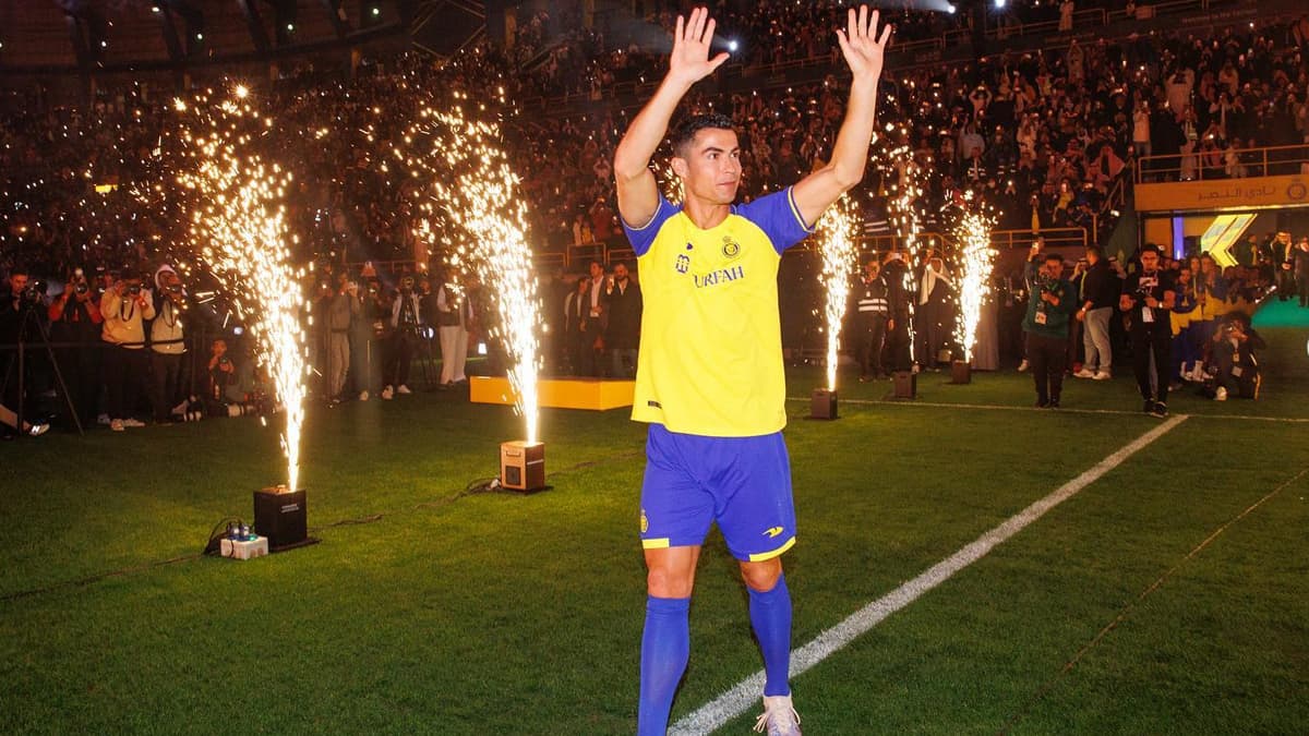 Cristiano Ronaldo unable to make Al-Nassr FC debut because of phone slapping ban