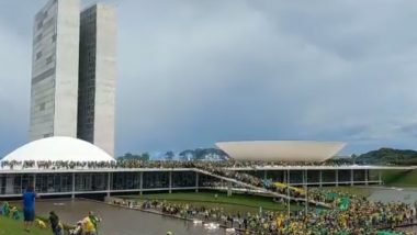 Brazil Political Turmoil: Supporters of Former President Jair Bolsonaro Break Into National Congress in Rio De Janeiro, Video Goes Viral
