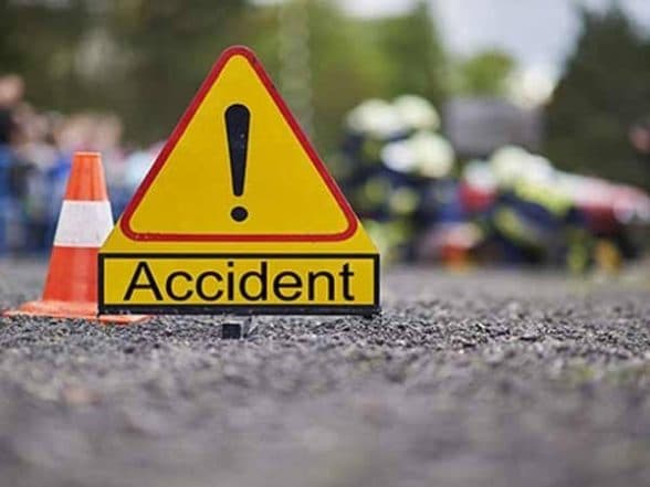 Woman Fractures Leg After Being Run Over by Mercedes