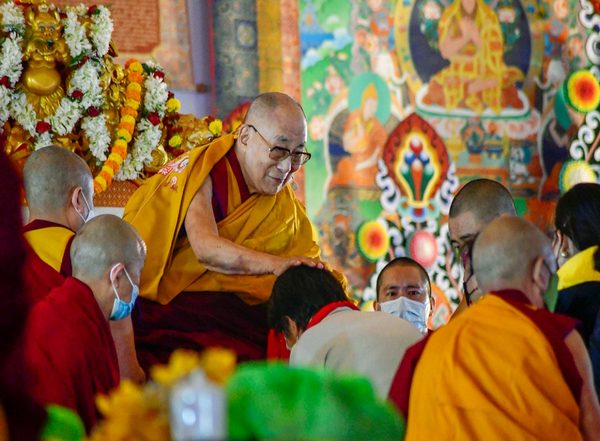 China Continuing Mao's Policy of Clamping Down on Buddhism, Says Dalai Lama