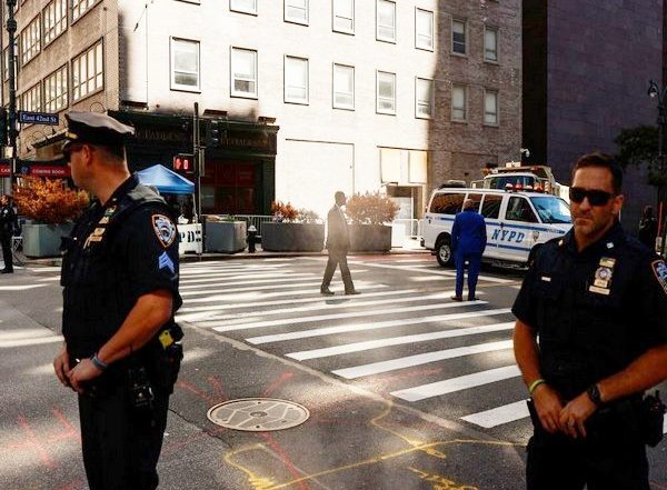 US Shocker: 19-Year-Old Faces Attempted Murder Charges in Times Square Machete Attack on Police Officers
