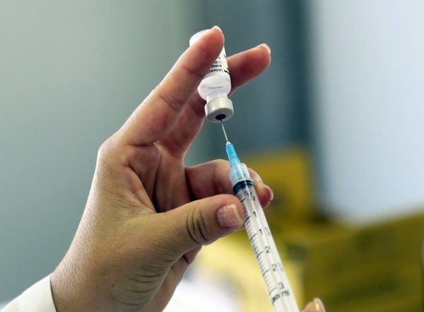 COVID-19 Vaccines Prior to Infection Reduce Transmission of Omicron, Says Research
