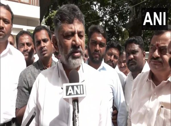 India News | Don't Need Gujarat Model in Karnataka, Says KPCC Chief DK Shivakumar on Shah's Statement on Amul-Nandini
