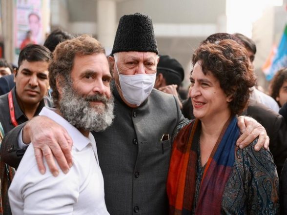 India News | Priyanka Gandhi Welcomes Bharat Jodo Yatra in Uttar Pradesh, Farooq Abdullah Also Joins - Vimarsana News