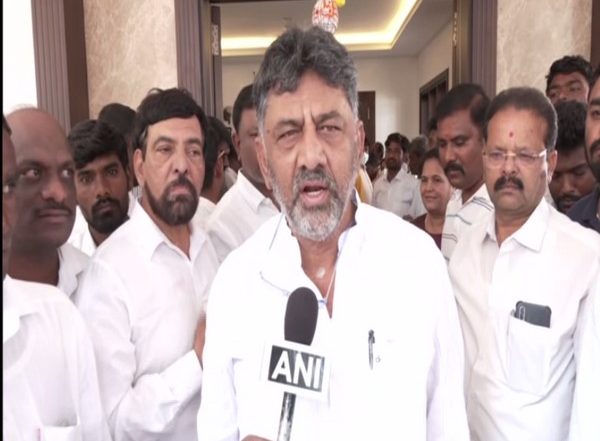 Karnataka Assembly Elections 2023: 'BJP Contesting State Polls in PM Narendra Modi's Name, but Will He Run the State?' Asks Congress Leader DK Shivakumar