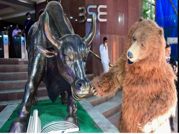 Business News | Markets Continue with Losses for Third-straight Session, Sensex Ends Below 60k - Vimarsana News