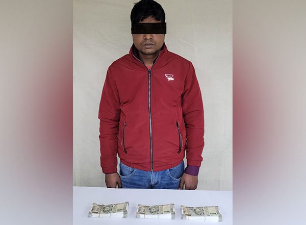 India News | Kolkata Police Seize Fake Currency Worth Rs 1.5 Lakh; 1 Held