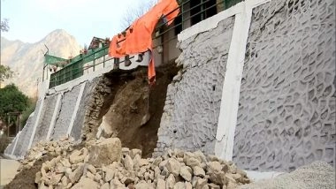 India News | Sinking Joshimath: Admin Sounds Alert, Asks Residents to Move to Relief Centres