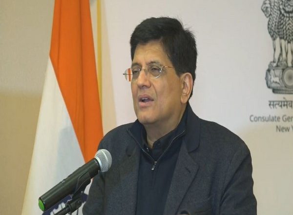World News | US: Piyush Goyal Invokes 'India Story', Invites Indian-Americans to Invest