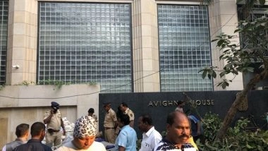 India News | 2 Glass Cleaners Dead After Hydraulic Lift Trolley Falls from 15th Floor of Mumbai Building