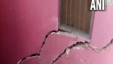 India News | After Joshimath, Cracks Appear in Houses in Uttarakhand's Karnprayag, People Seek Govt Help