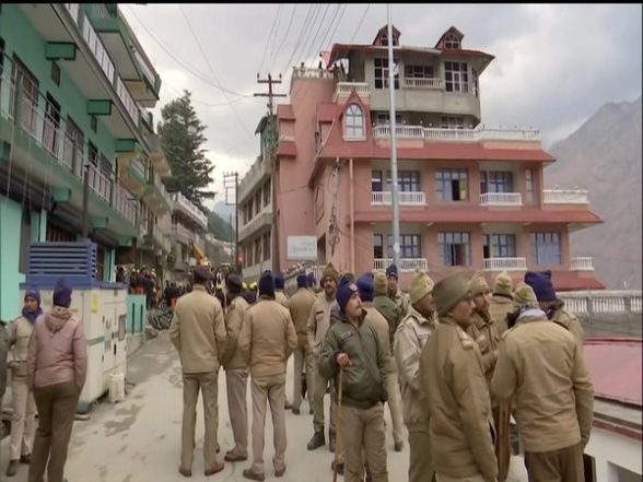 India News | Sinking Joshimath: Administration Starts Demolition of Precariously Standing Hotels - Vimarsana News