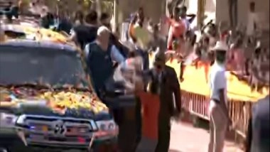 India News | Karnataka Police Inquiring if Boy Who Tried to Give Garland to PM Modi During Hubballi Roadshow Was Local