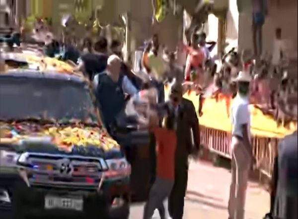 India News | Karnataka Police Inquiring if Boy Who Tried to Give Garland to PM Modi During Hubballi Roadshow Was Local
