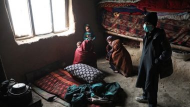 World News | Afghanistan: Displaced Families Face Tough Situation Due to Cold Weather in Nimroz