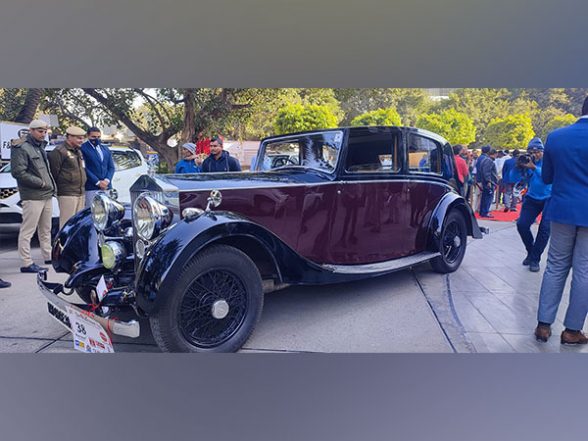India News | Delhi: Statesman House Flags off 75 Cars in 56th Vintage Car Rally - Vimarsana News