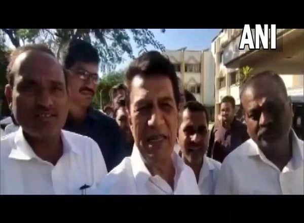 India News | Congress Suspends Maharashtra MLC Sudhir Thambe