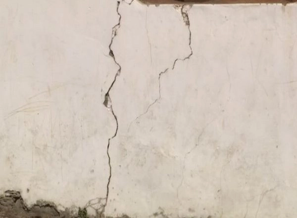 India News | Uttarakhand: Panic Grips Chamoli Village After Cracks Appear