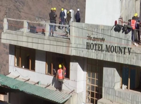 India News | Lack of Tourists, Business Hit Auli Hard