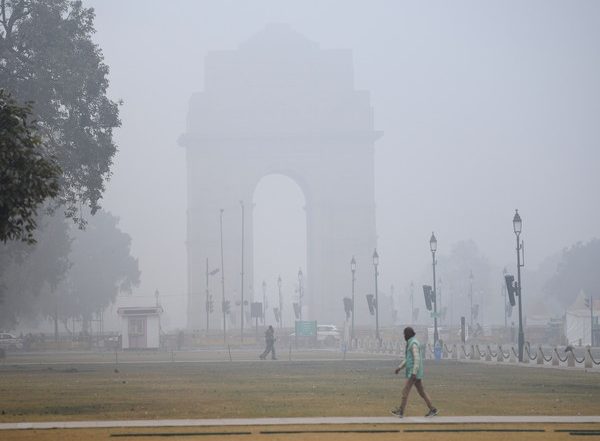 Delhi Weather Forecast: Slight Respite From Cold Wave in National Capital with Minimum Temperature Rising to 4.6 Degrees Celsius