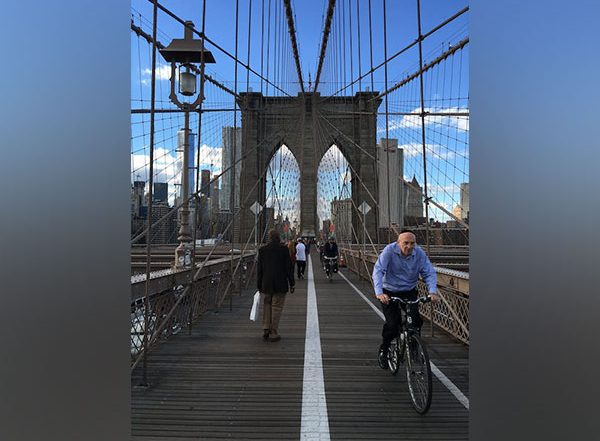 Health News | Study Identifies Neighbourhood Characteristics That Promote Walking and Cycling