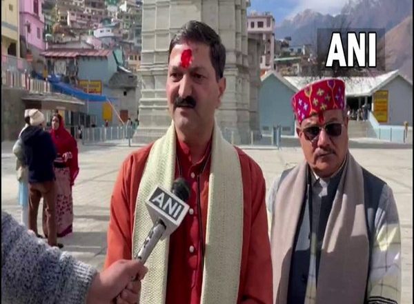 India News | Joshimath Land Subsidence: Badarinath-Kedarnath Temple Committee to Shift Narsingh Temple Treasure to Pipalkoti Guest House