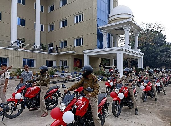 India News | 40 Mobile Patrol Bikes Flagged off for Bhubaneswar-Cuttack to Regulate Traffic During World Cup Hockey