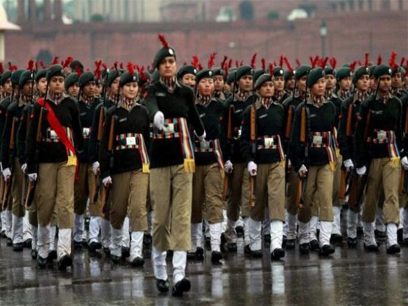 Republic Day 2023: VIP Seats Cut Down for R-Day Parade, 32,000 Seats Allotted for Public | LatestLY