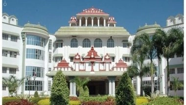 India News | Madurai Bench Seeks TN Govt Report on Plea for Giving Equal Importance to Tamil, Sanskrit Hymns in Temple