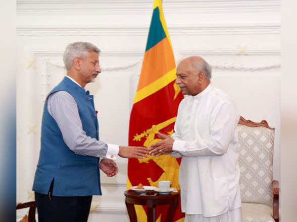 World News | EAM S Jaishankar, Sri Lankan PM Dinesh Gunawardena Discuss Bilateral Cooperation - Vimarsana News