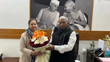 India News | Navjot Kaur Sidhu Meets Congress President Mallikarjun Kharge in New Delhi