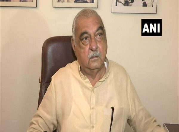 India News | Get Ready for Defamation Suit: Former Haryana CM Hooda Hits Back at WFI Chief over Claim of Hand in Wrestling Protest