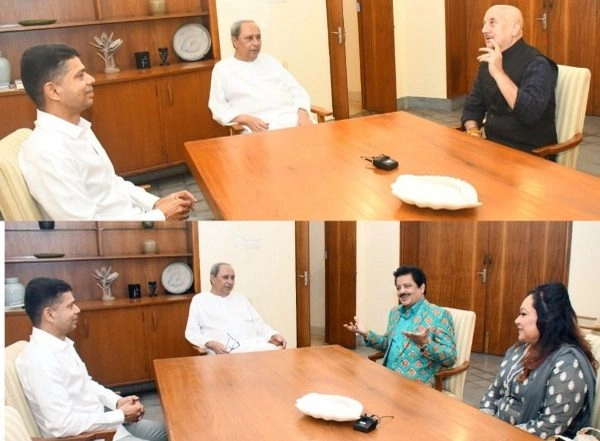 Entertainment News | Anupam Kher, Udit Narayan Meet Odisha CM Naveen Pattnaik in Bhubaneswar
