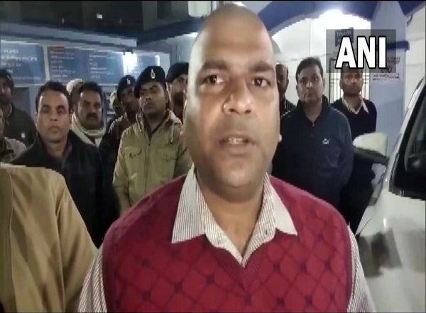 Bihar Hooch Tragedy: Three Dead, Several Ill After Consuming Spurious Liquor in Siwan; 10 Arrested